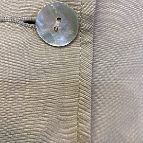 Casual Corner Vintage 100% Silk Tan Silk Blazer with Pockets Safari Inspired - Picture 8 of 8